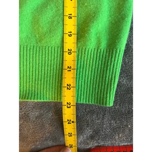 Lilly Pulitzer Fairley Cashmere Sweater in Size L - Picture 11 of 11